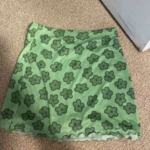 Green skirt with flower, size small, perfect for summer!